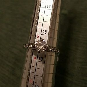 Ring Zircon stones platinum stamped